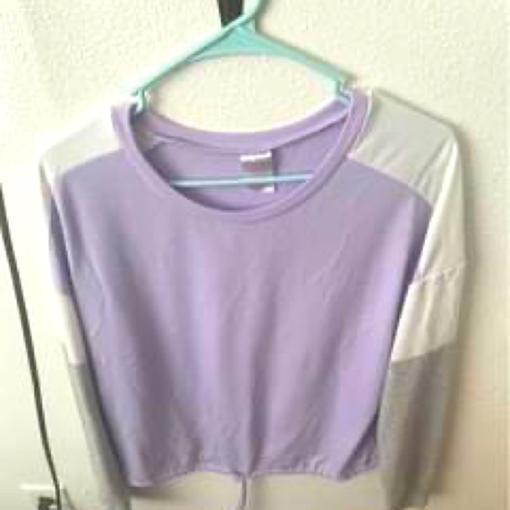 Size X-large long sleeved shirt